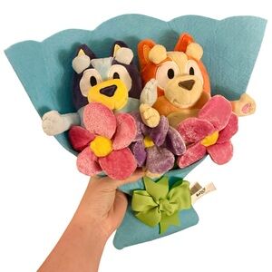 Bluey and Bingo Stuffed‎ Flower Bouquet LIKE NEW!!